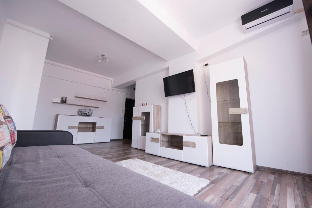 Labirint Apartament Констанца Экстерьер фото