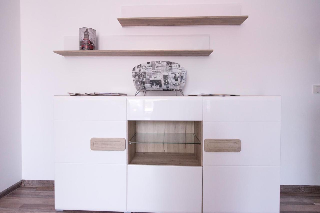 Labirint Apartament Констанца Экстерьер фото